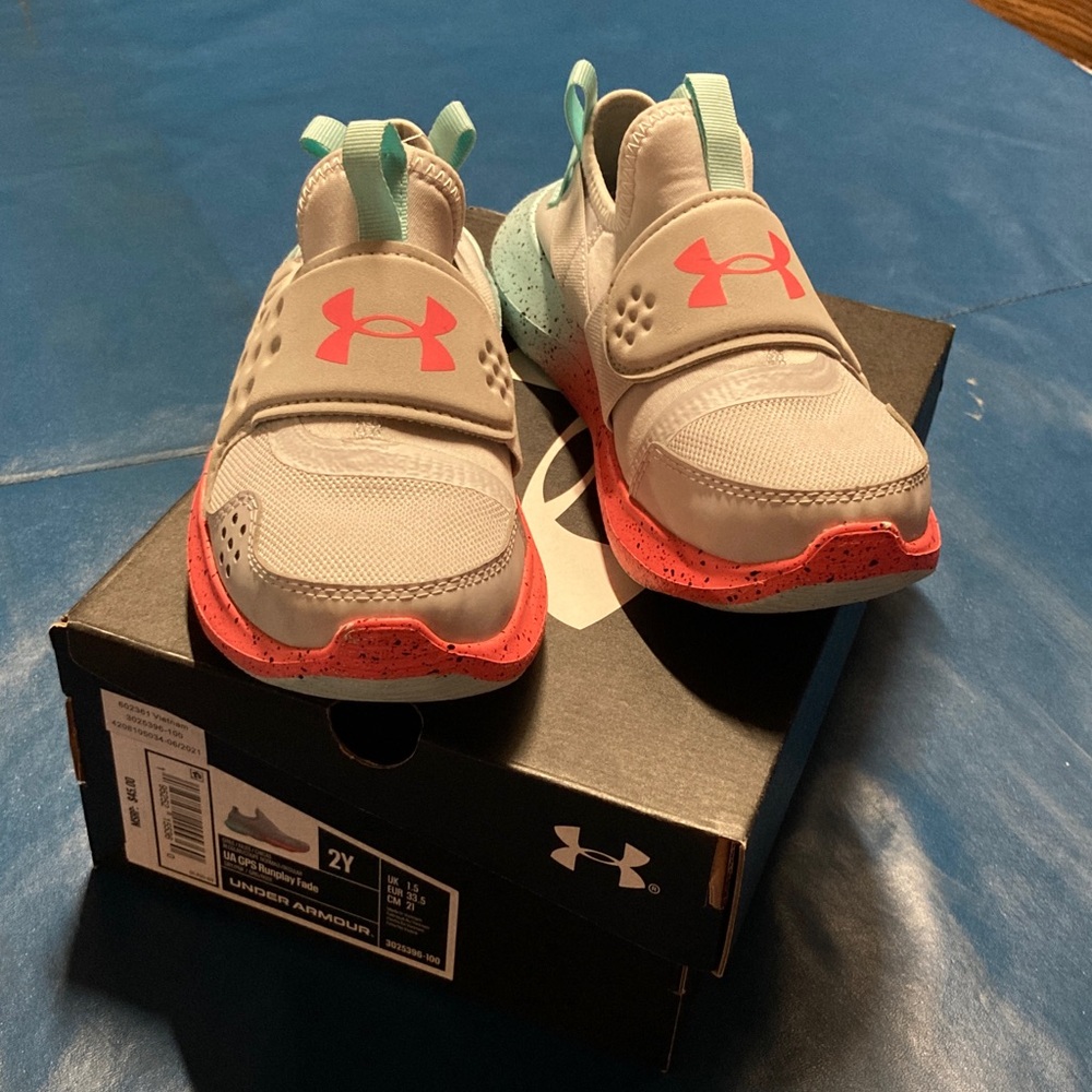 Under Armour Kids Sneakers - Gray